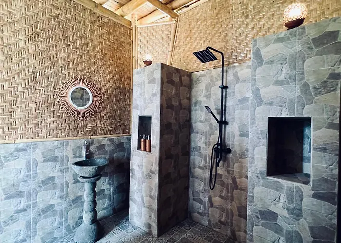 The Kanata Bamboo House * Seribatu