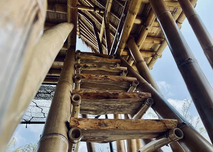 The Kanata Bamboo House * Seribatu
